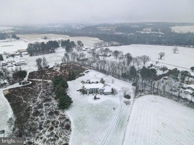 760 NEWLINS RD E, Easton, PA 18040