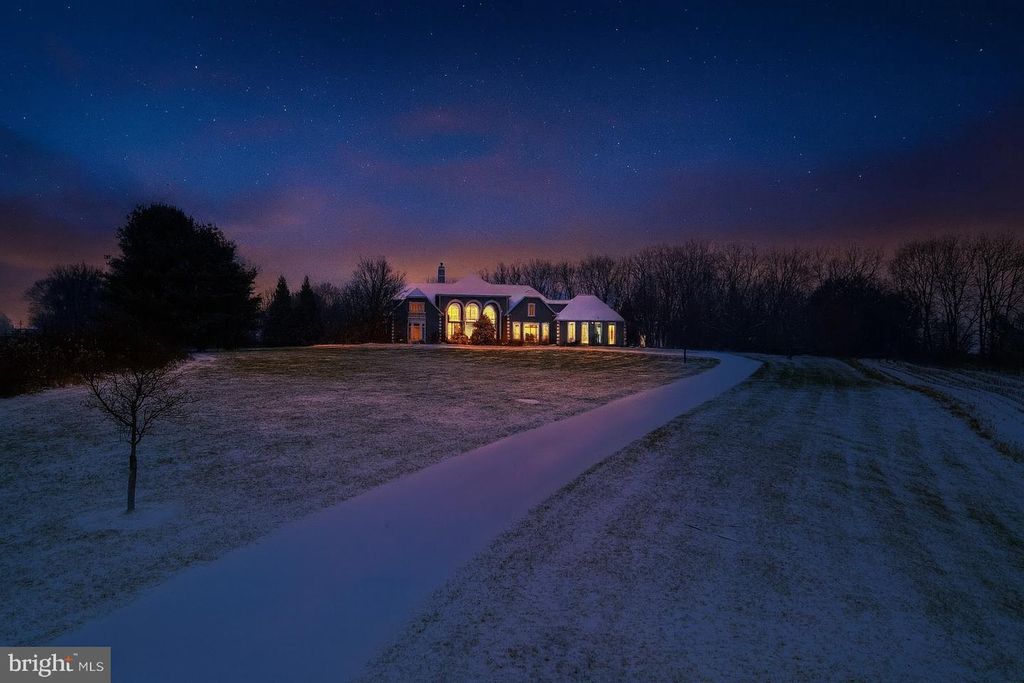 760 NEWLINS RD E, Easton, PA 18040