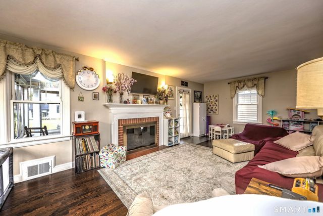 180 Franklin Street, Ansonia, CT 06401