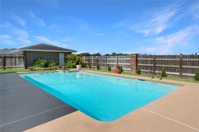 53 Camden Place, Corpus Christi, TX 78412