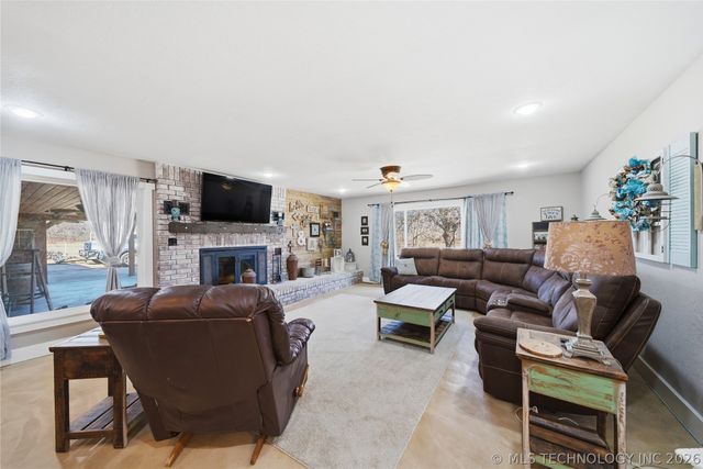 3811 S 45th E, Muskogee, OK 74403