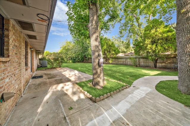 8907 Autauga Street, Houston, TX 77080