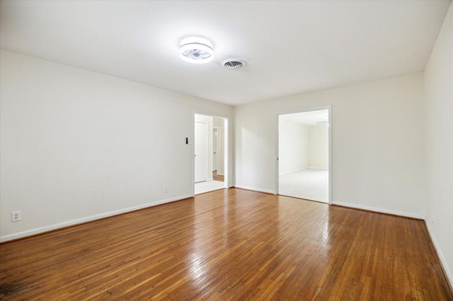 8907 Autauga Street, Houston, TX 77080