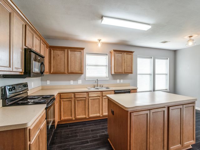 1213 Toledo Bend Drive, Princeton, TX 75407