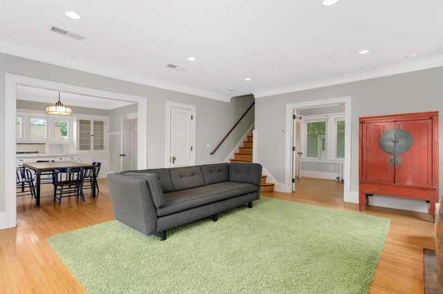 2213 Nicollet Avenue, Minneapolis, MN 55404