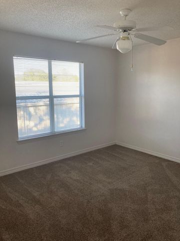 587 Florosa Court, Mary Esther, FL 32569