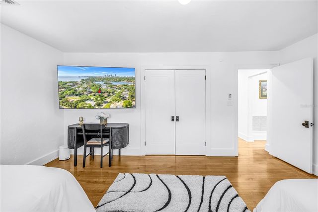 209 BANDERA WAY NE, St Petersburg, FL 33704