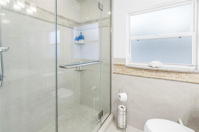 209 BANDERA WAY NE, St Petersburg, FL 33704