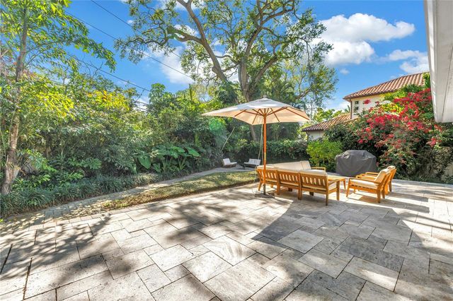 209 BANDERA WAY NE, St Petersburg, FL 33704