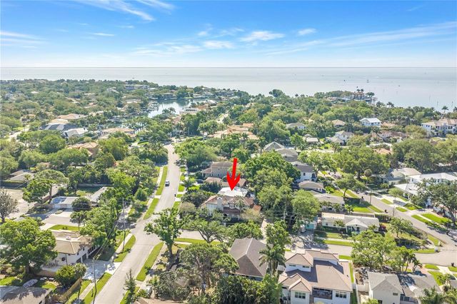209 BANDERA WAY NE, St Petersburg, FL 33704
