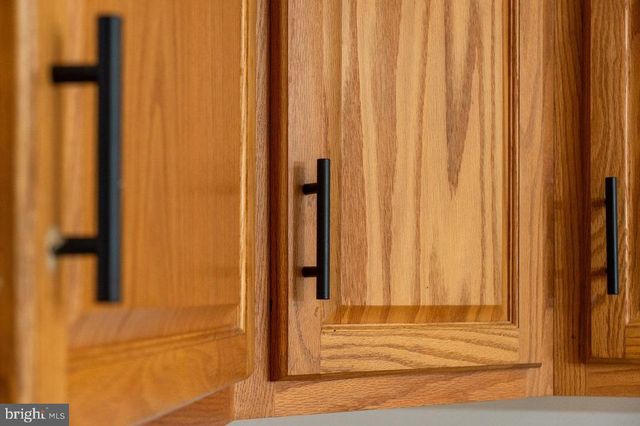 145 HICKORY DR, Luray, VA 22835