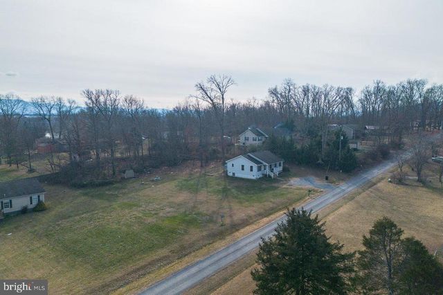 145 HICKORY DR, Luray, VA 22835