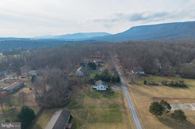 145 HICKORY DR, Luray, VA 22835