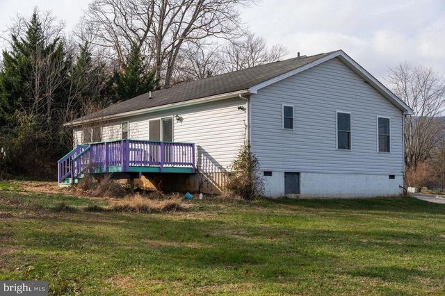 145 HICKORY DR, Luray, VA 22835