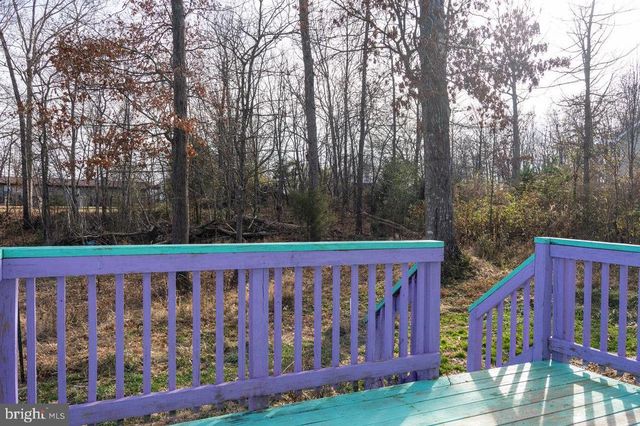 145 HICKORY DR, Luray, VA 22835