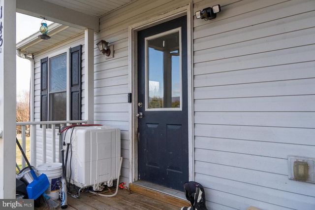 145 HICKORY DR, Luray, VA 22835