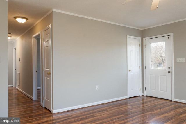 145 HICKORY DR, Luray, VA 22835