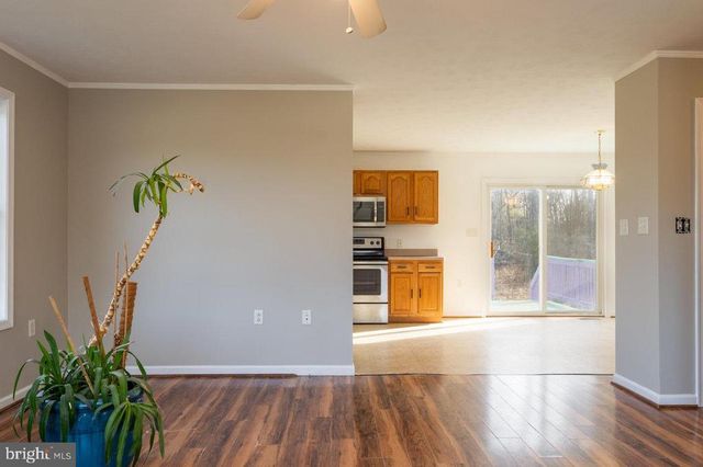 145 HICKORY DR, Luray, VA 22835