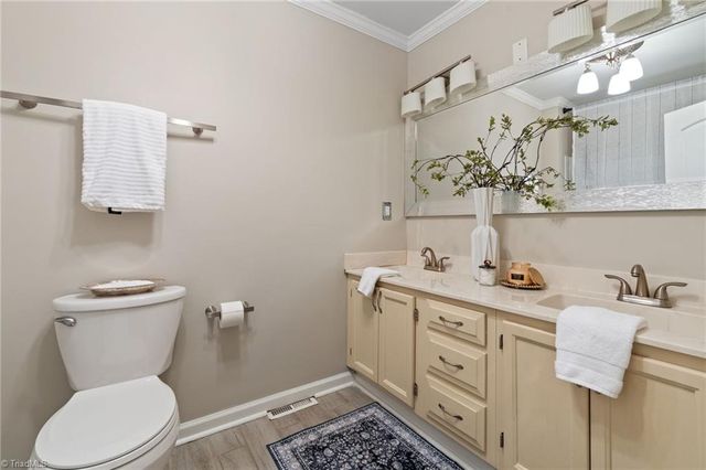 6005 Hunters Ridge Court, Lexington, NC 27295