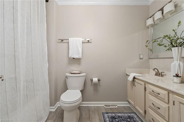 6005 Hunters Ridge Court, Lexington, NC 27295