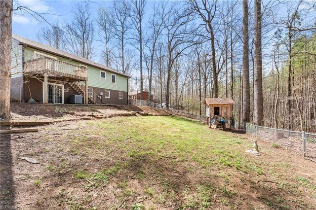 6005 Hunters Ridge Court, Lexington, NC 27295