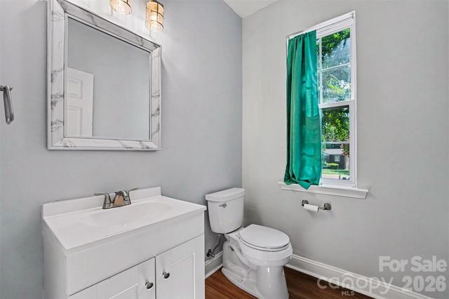 233 E Waterlynn Road B, Mooresville, NC 28117