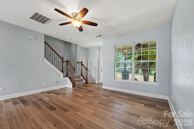 233 E Waterlynn Road B, Mooresville, NC 28117