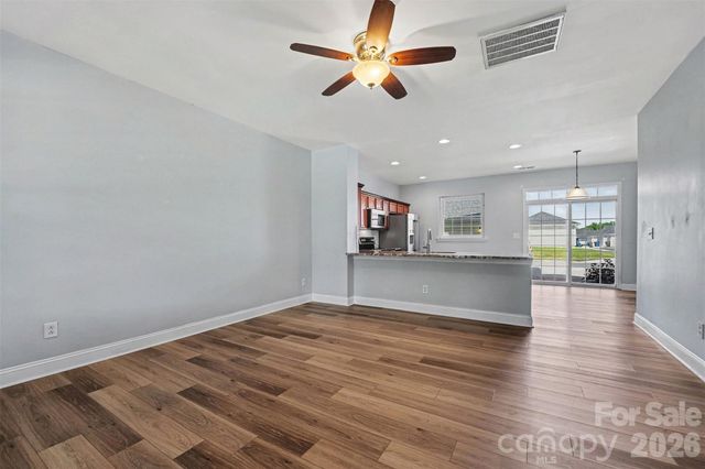 233 E Waterlynn Road B, Mooresville, NC 28117