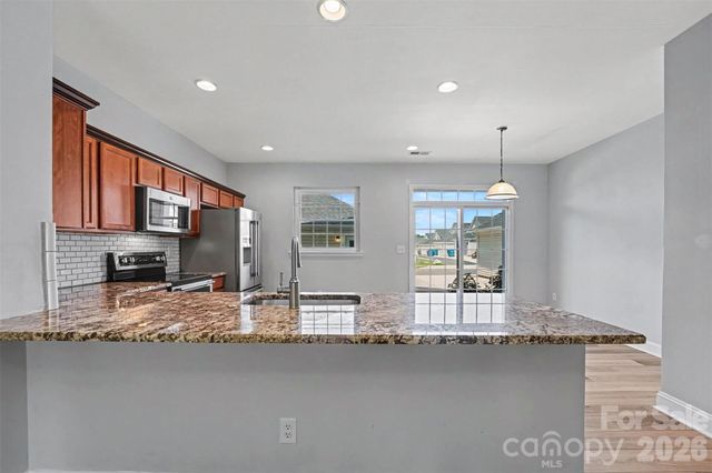 233 E Waterlynn Road B, Mooresville, NC 28117