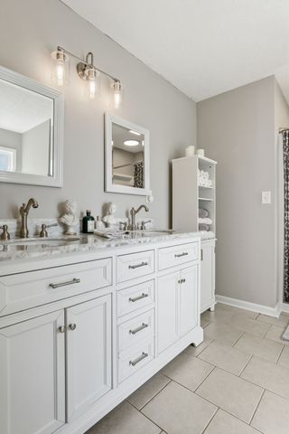 956 Beldon Station Ln, Clarksville, TN 37040