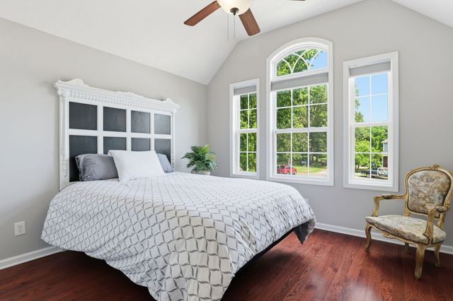956 Beldon Station Ln, Clarksville, TN 37040