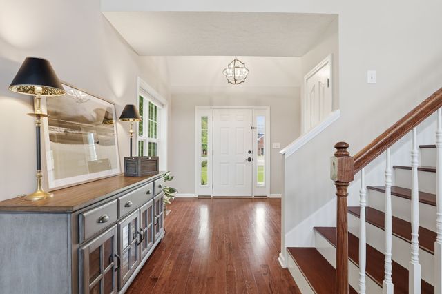956 Beldon Station Ln, Clarksville, TN 37040