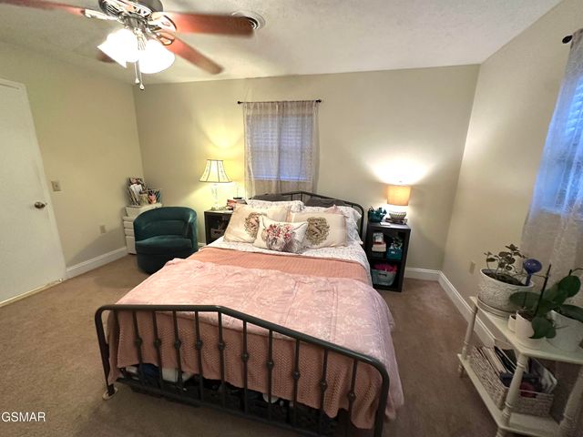 1017 Valley View Circle, Sevierville, TN 37876