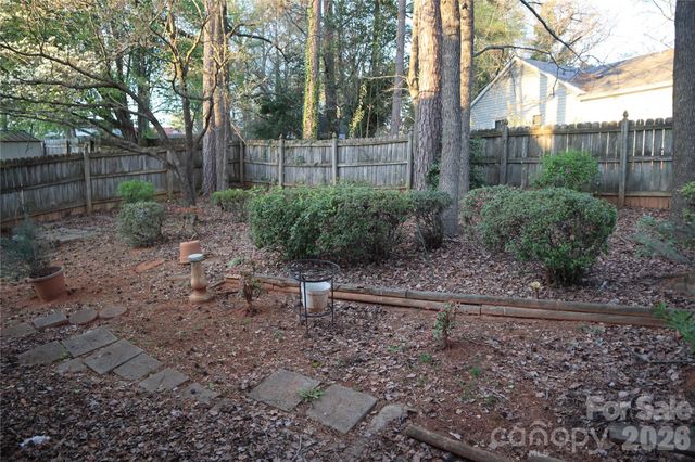 1906 Burgandy Drive, Charlotte, NC 28262