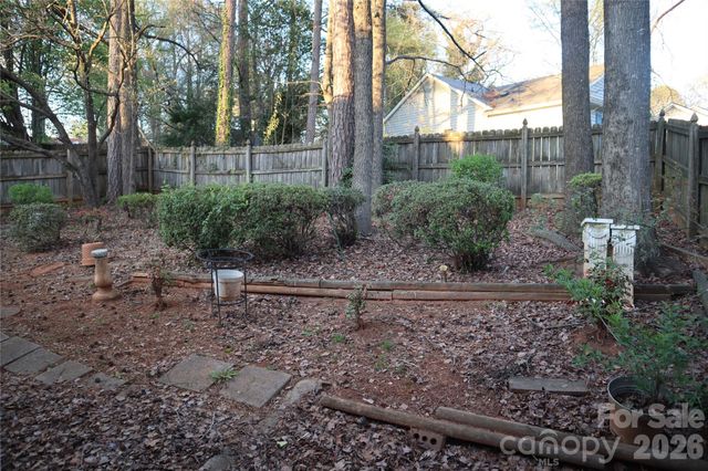 1906 Burgandy Drive, Charlotte, NC 28262