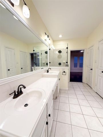 79 W Shale Creek Circle, Spring, TX 77382