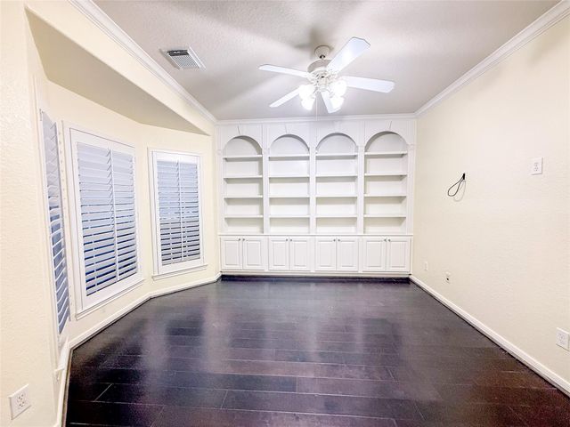 79 W Shale Creek Circle, Spring, TX 77382