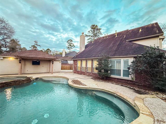 79 W Shale Creek Circle, Spring, TX 77382