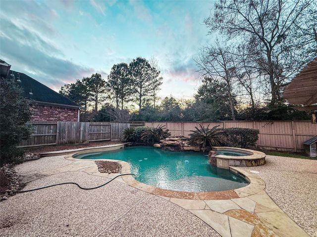 79 W Shale Creek Circle, Spring, TX 77382