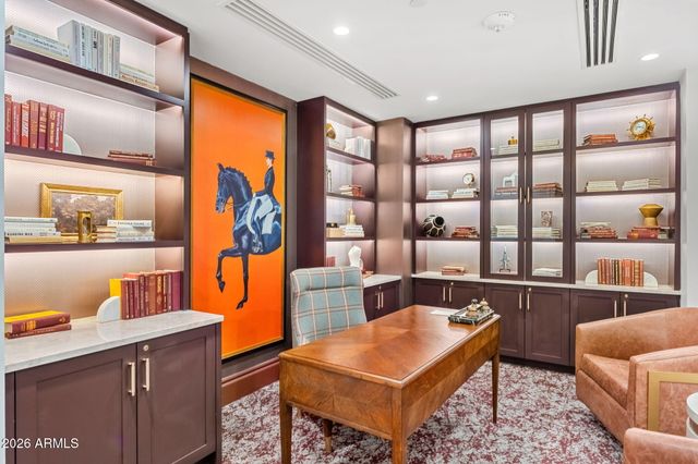 4240 E CAMELBACK Road 514, Phoenix, AZ 85018