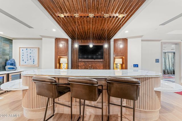 4240 E CAMELBACK Road 514, Phoenix, AZ 85018