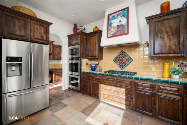 15001 Colonia De Las Rosas, Bakersfield, CA 93306