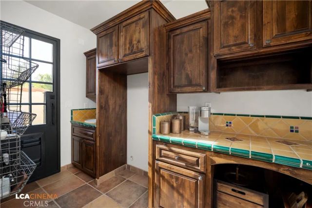 15001 Colonia De Las Rosas, Bakersfield, CA 93306