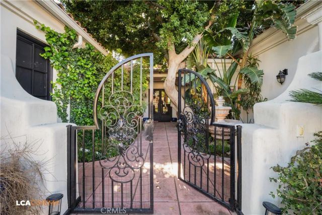 15001 Colonia De Las Rosas, Bakersfield, CA 93306