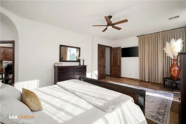 15001 Colonia De Las Rosas, Bakersfield, CA 93306