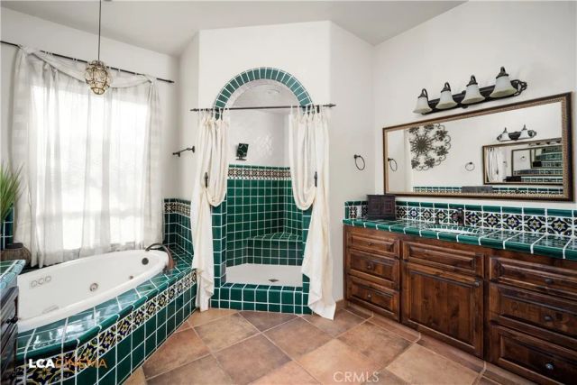 15001 Colonia De Las Rosas, Bakersfield, CA 93306