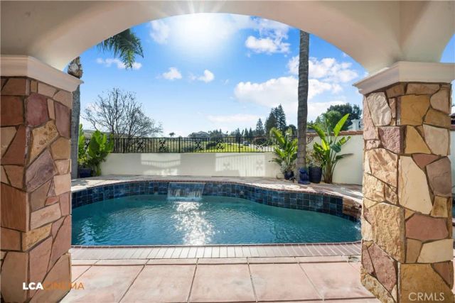 15001 Colonia De Las Rosas, Bakersfield, CA 93306