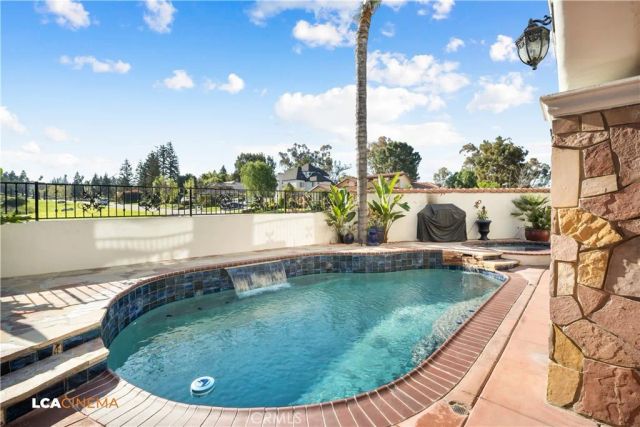 15001 Colonia De Las Rosas, Bakersfield, CA 93306