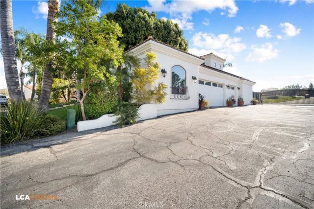 15001 Colonia De Las Rosas, Bakersfield, CA 93306