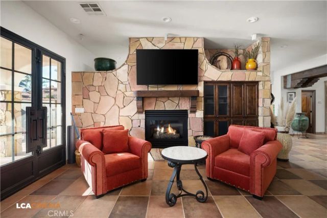 15001 Colonia De Las Rosas, Bakersfield, CA 93306